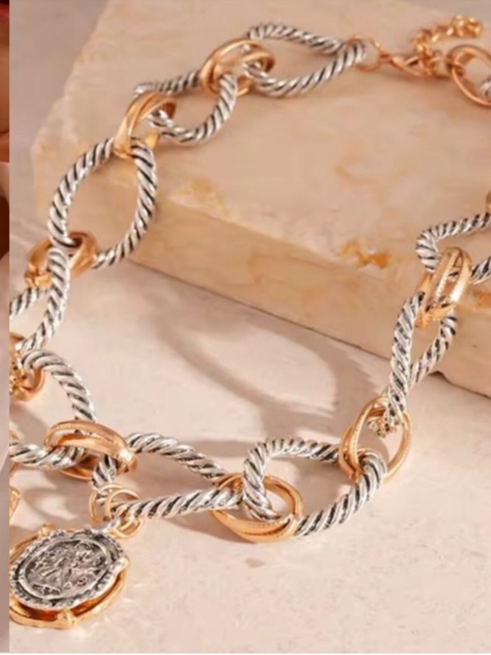 New 14K Gold Plated Collar Necklace Twist Chain Choker New - Picture 2 of 3